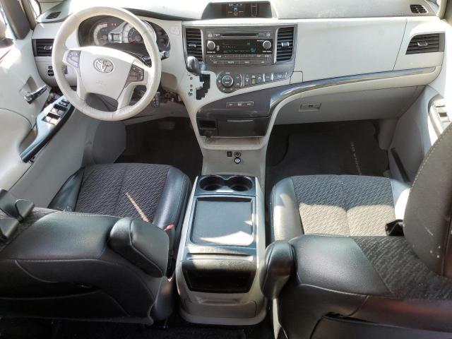 2011 Toyota Sienna Sport