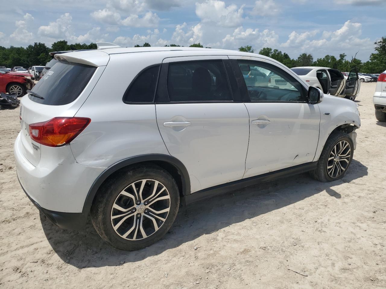 2017 Mitsubishi Outlander Sport es