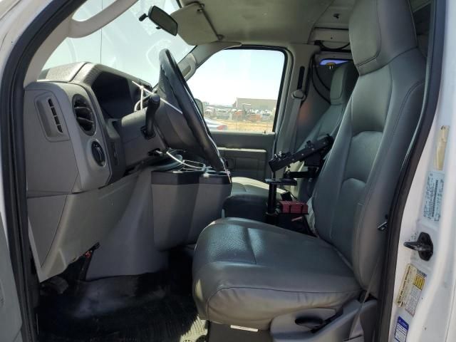 2010 Ford Econoline E250 Van