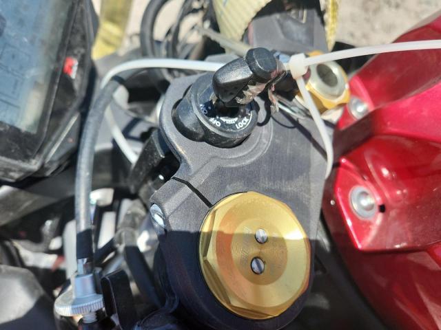 2025 Suzuki GSX-R1000