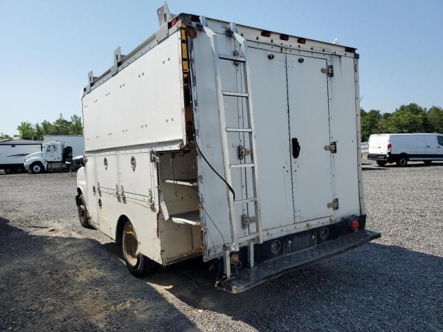 2005 GMC Savana Cutaway G3500