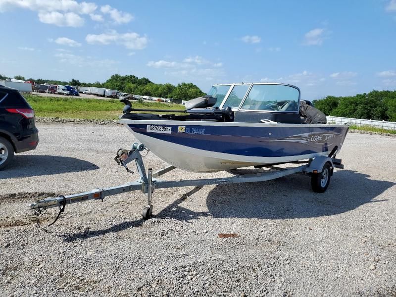 2015 Lowe Boat