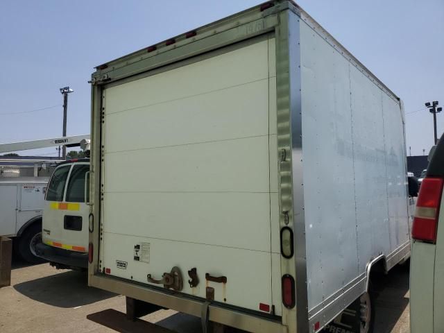 2013 GMC Savana Cutaway G3500
