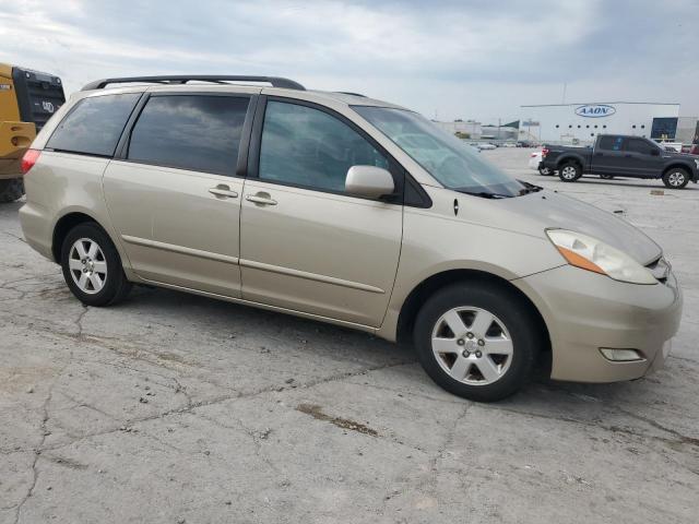2010 Toyota Sienna xle