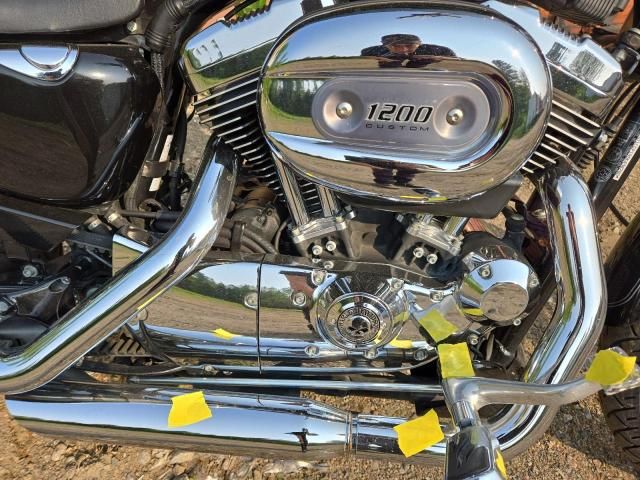 2005 Harley-Davidson XL1200 C
