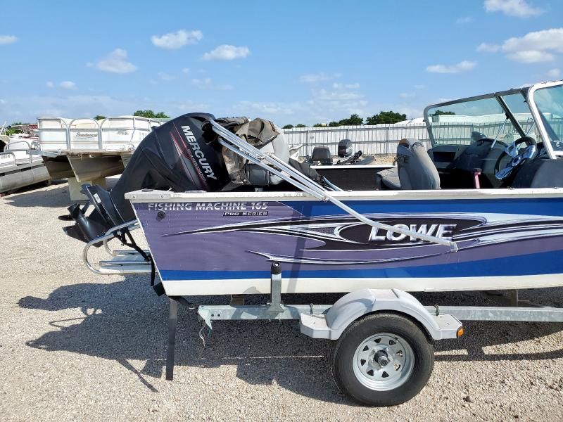 2015 Lowe Boat