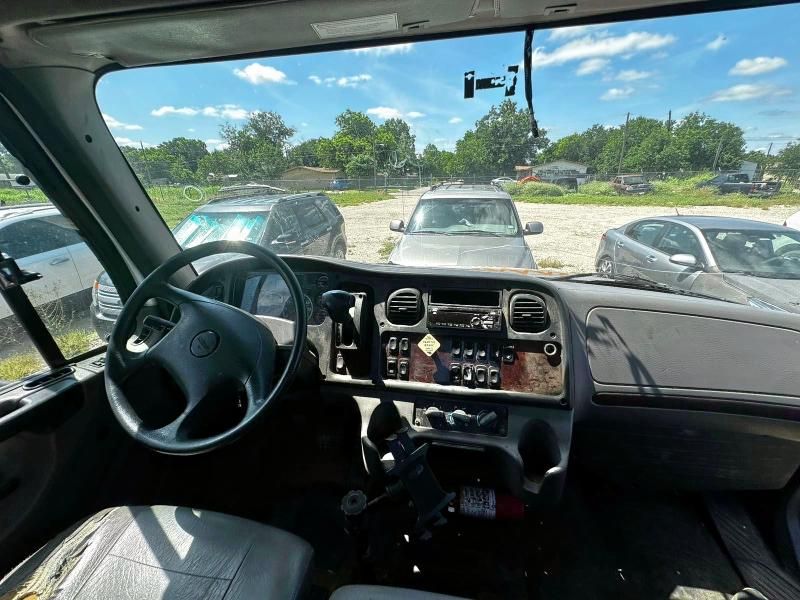 2019 Freightliner M2 106 MED