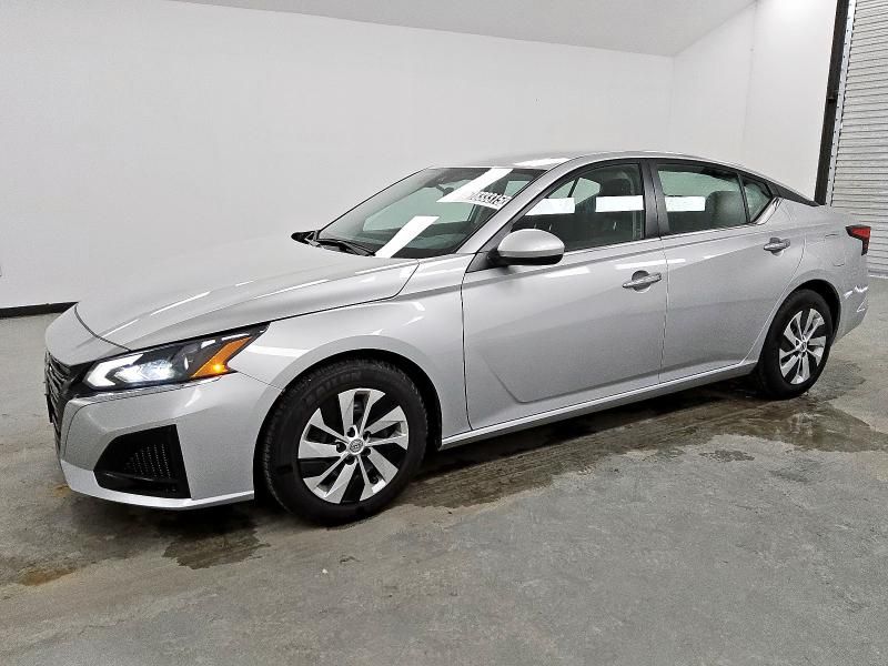 2023 Nissan Altima S