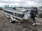 1990 Crestliner Boat