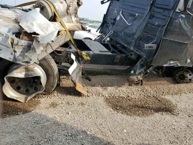 2021 Volvo VN VNL