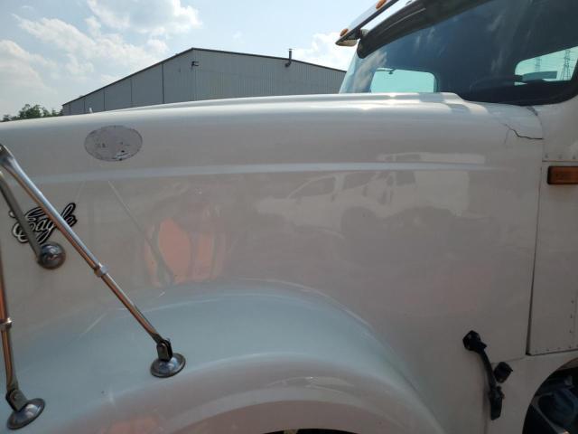 2016 International 9900I Semi Truck