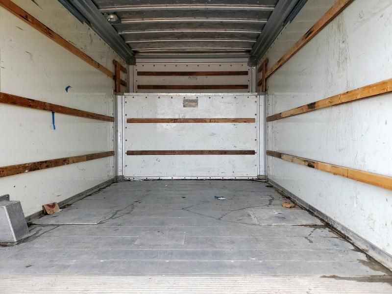 2006 Ford Econoline E450 Super Duty Cutaway Van