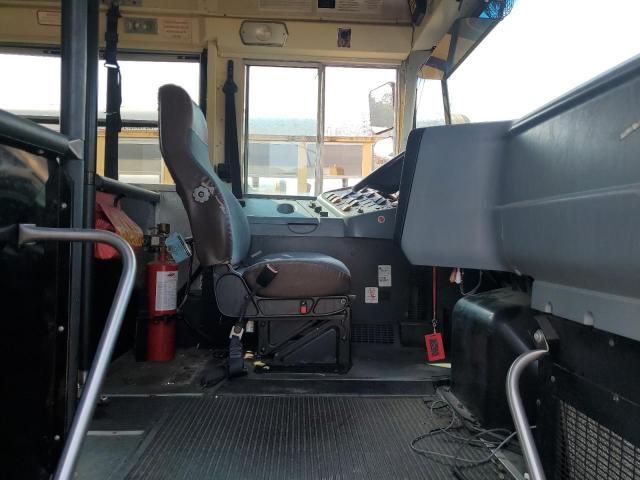 2009 Ic Corporation 3000 CE