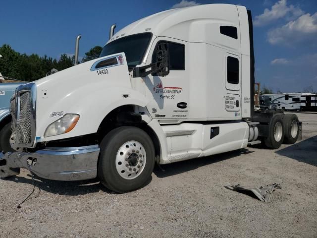 2016 Kenworth Construction T680