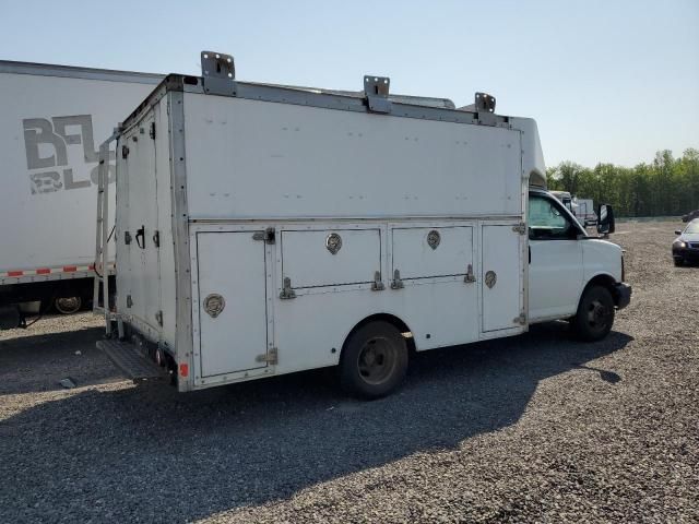 2005 GMC Savana Cutaway G3500