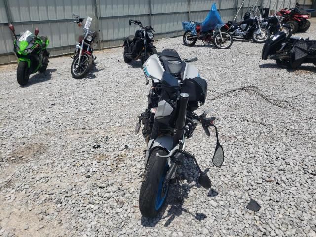 2025 Yamaha MTN690