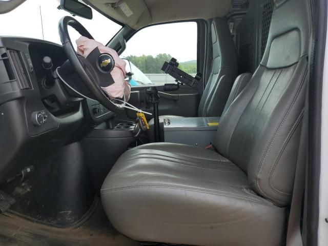 2021 Chevrolet Express G2500
