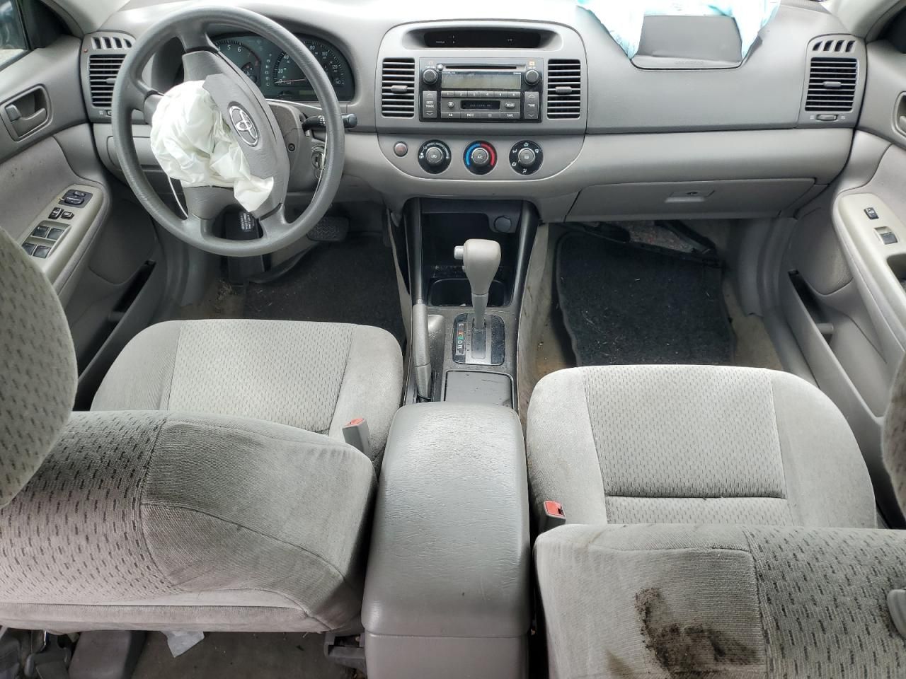 2003 Toyota Camry le