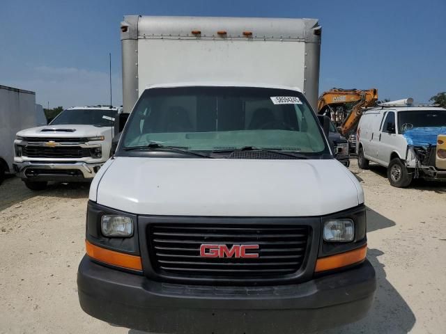 2005 GMC Savana Cutaway G3500