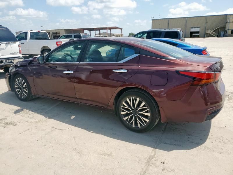 2024 Nissan Altima sv