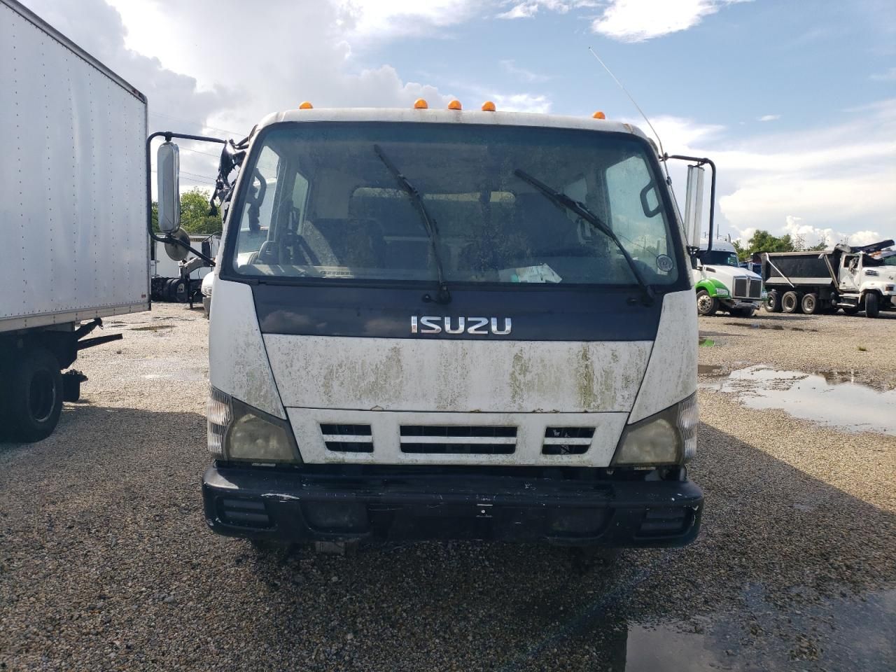 2006 Isuzu NPR