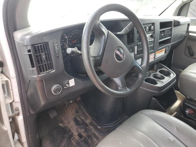 2012 GMC Savana Cutaway G3500