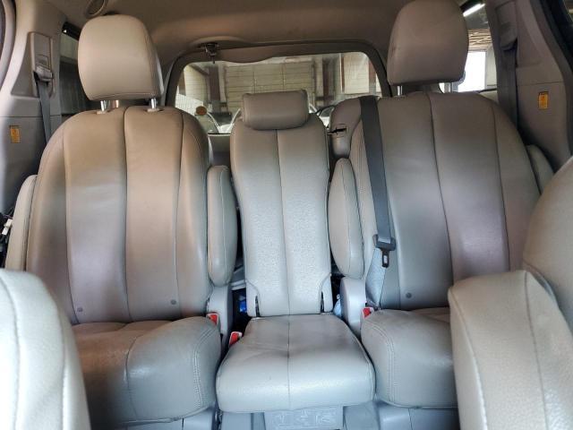 2012 Toyota Sienna le