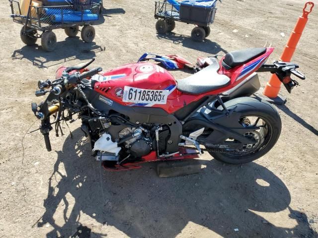 2025 Honda CBR1000 SP