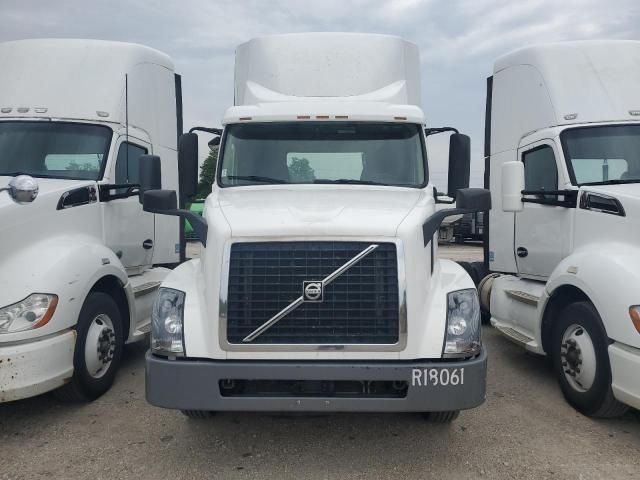 2016 Volvo VNL Semi Truck