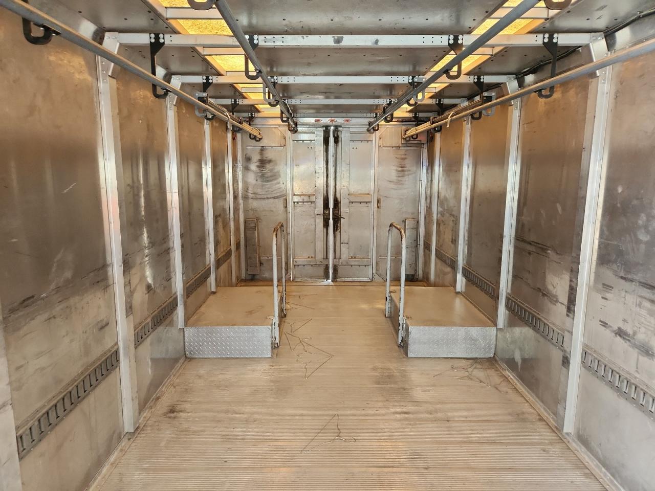 2009 Freightliner Chassis M Line WALK-IN Van