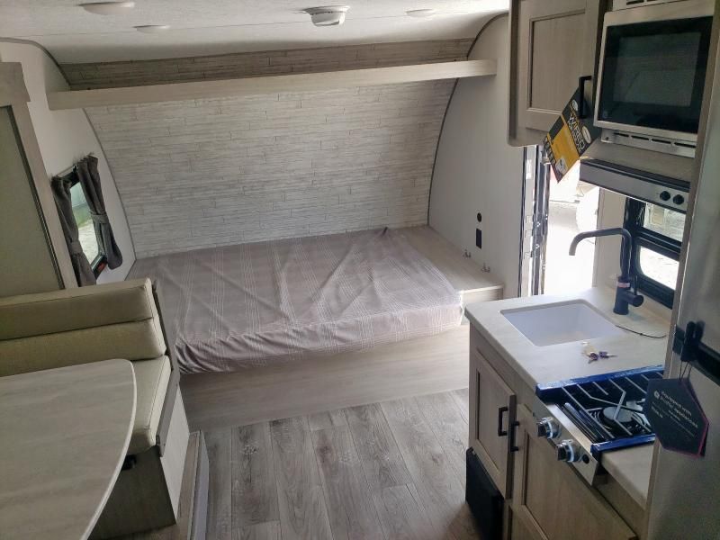 2025 Coachmen Catalina