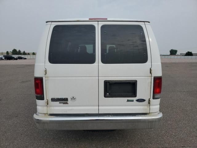 2009 Ford Econoline E350 Super Duty Wagon