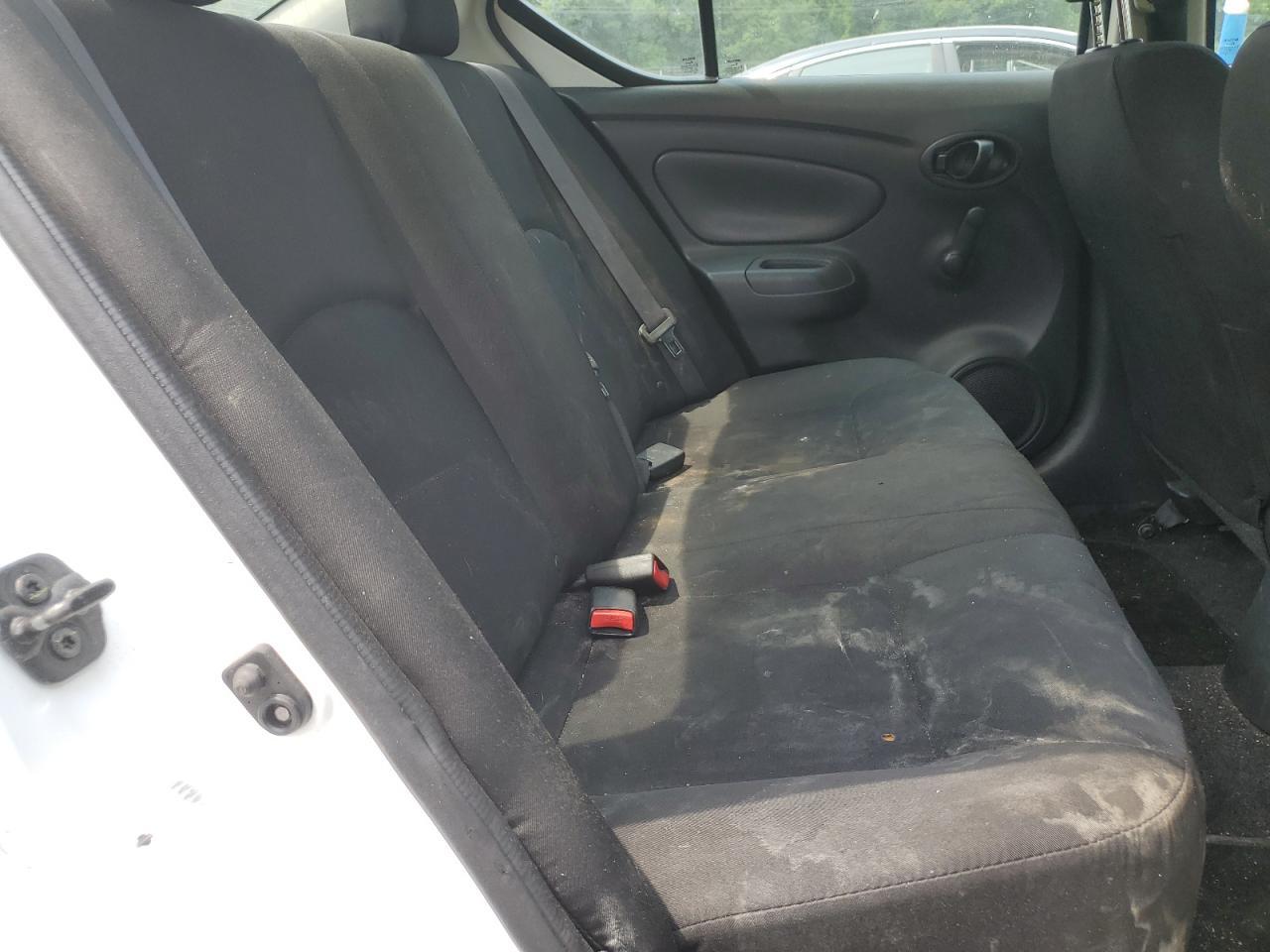 2018 Nissan Versa s