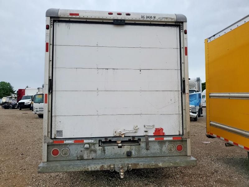 2006 Ford Econoline E450 Super Duty Cutaway Van