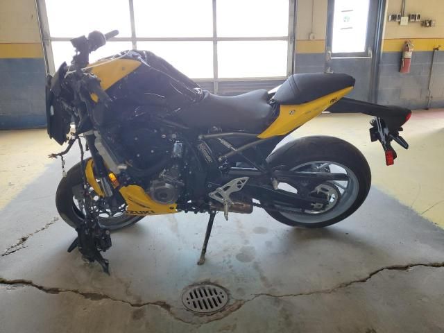 2024 Suzuki GSX800 F