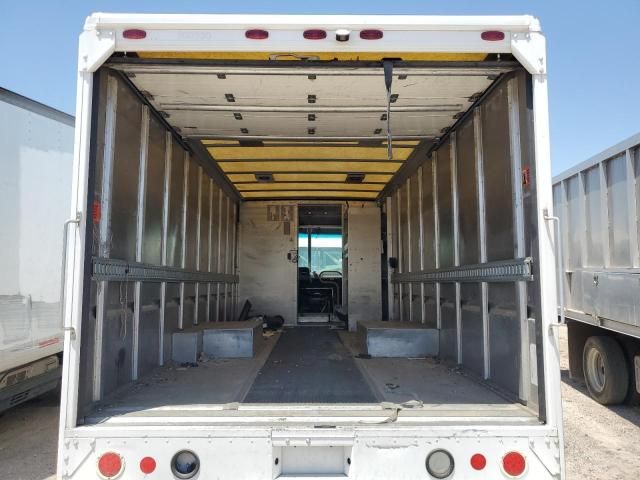2010 Ford Econoline E450 Super Duty Commercial STR