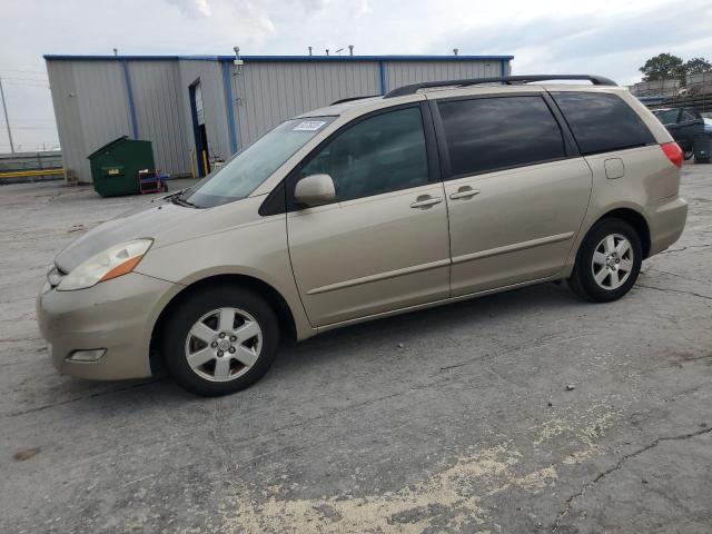 2010 Toyota Sienna xle