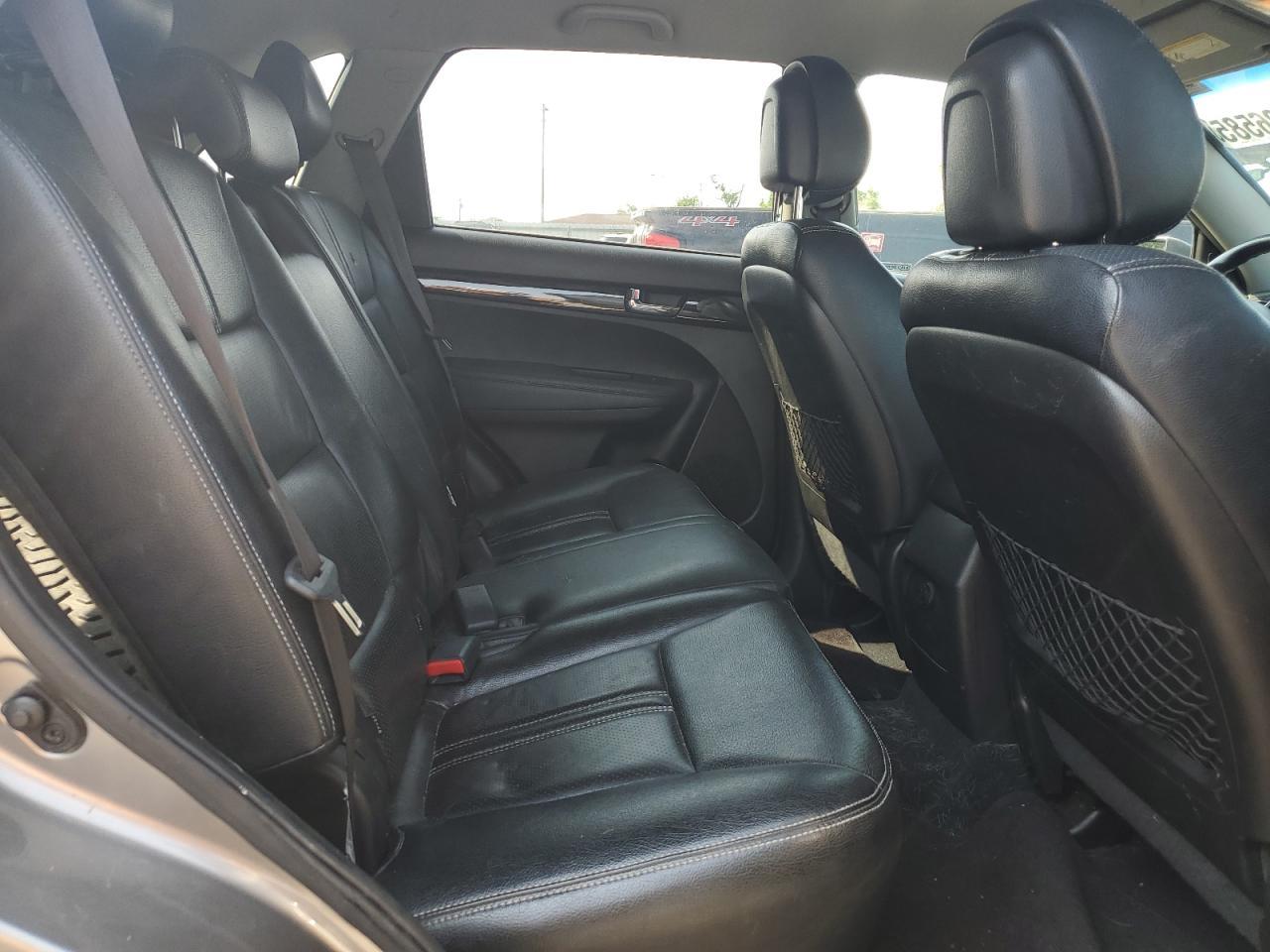 2011 KIA Sorento Base