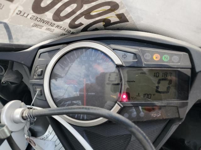 2013 Suzuki GSX-R1000