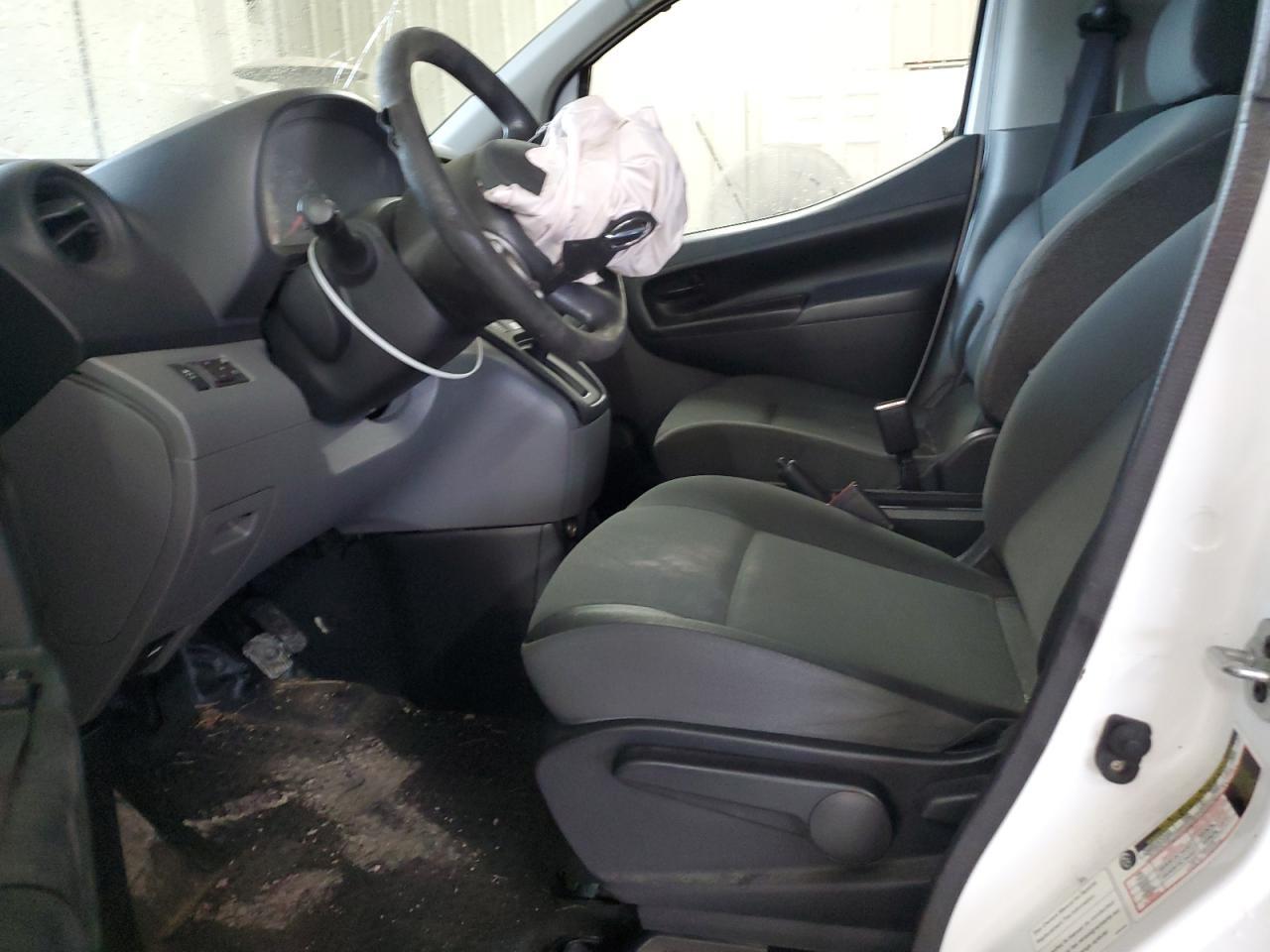 2015 Nissan NV200 2.5S