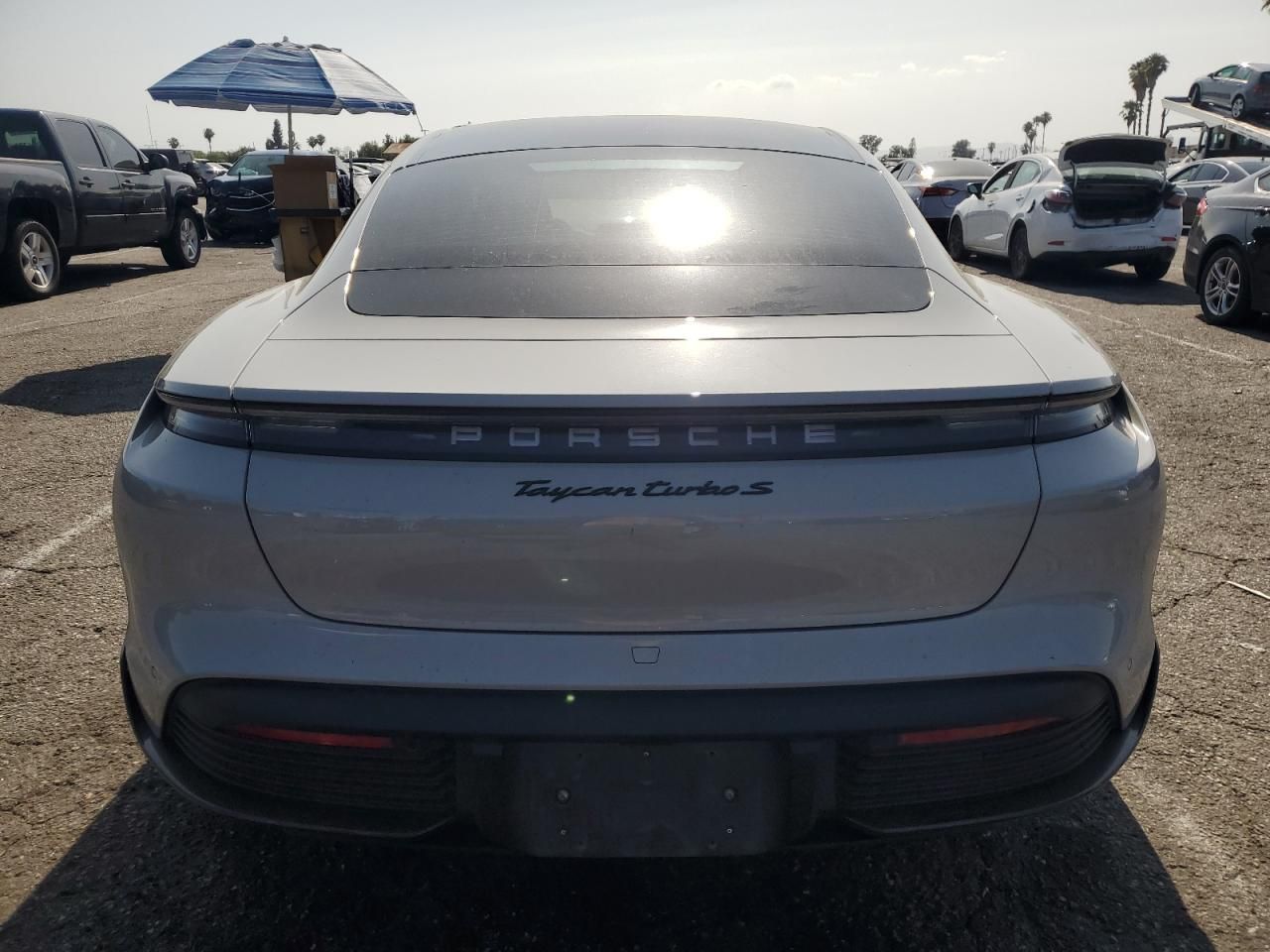 2021 Porsche Taycan Turbo