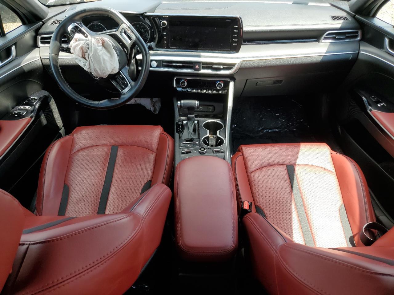 2022 KIA K5 gt Line