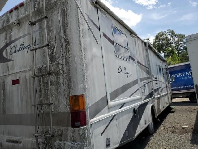 2003 Damon 2003 Workhorse Custom Chassis Motorhome Chassis W2