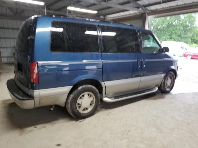 2000 GMC Safari XT