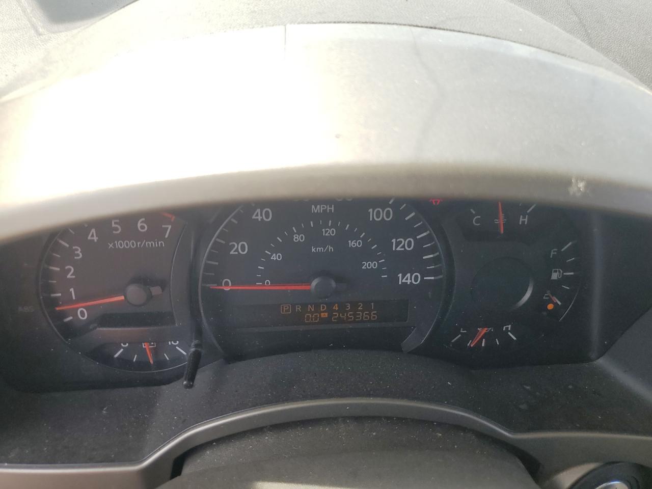 2004 Nissan Titan xe