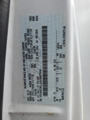 2010 Ford Econoline E350 Super Duty Cutaway Van