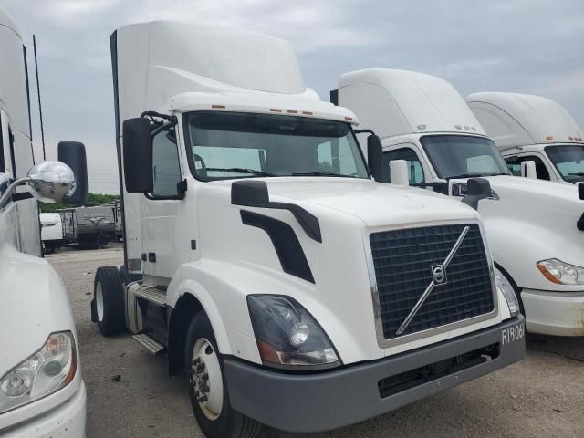 2016 Volvo VNL Semi Truck
