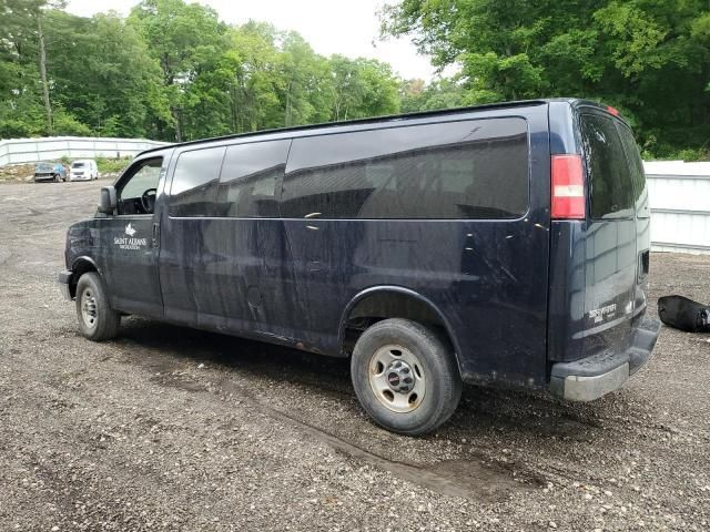2012 GMC Savana G3500 LT