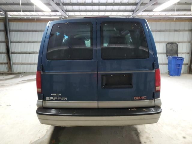 2000 GMC Safari XT