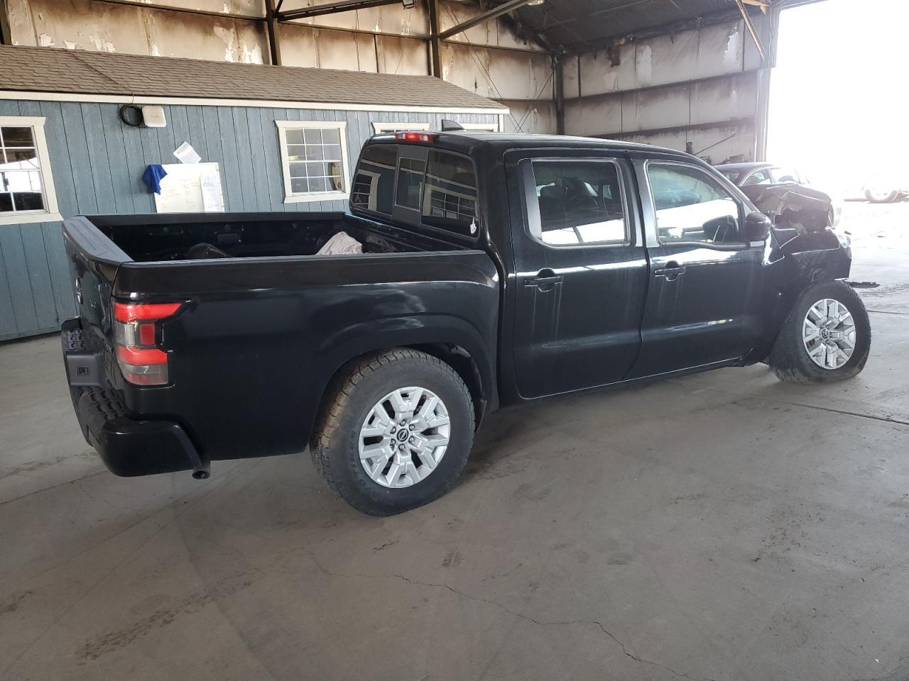 2022 Nissan Frontier s